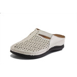 Бежови дамски чехли, естествена кожа перфорирана - всекидневни обувки за лятото N 100025577