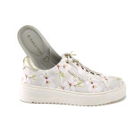 Бежови дамски маратонки, здрава еко-кожа - всекидневни обувки за пролетта и лятото N 100025155