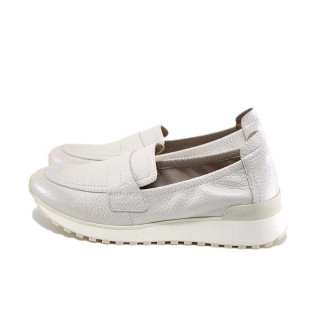 Бежови дамски обувки с равна подметка, естествена кожа - всекидневни обувки за пролетта и лятото N 100025163