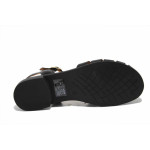 Черни дамски сандали, лачена еко кожа - ежедневни обувки за пролетта и лятото N 100025503
