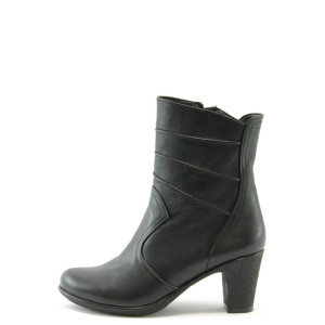 Дамски боти черни на среден ток МИ 603ч KP