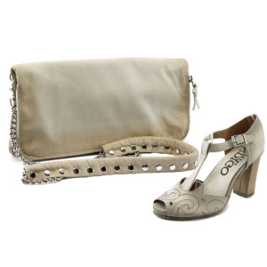 Бежови дамски сандали и чанта комплект ИО 1485 + ИО 30 бежовиKP