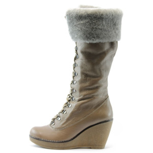Дамски ботуши бежови с връзки на платформа МИ 215бKP