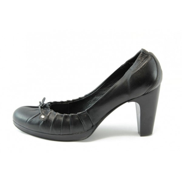 Дамски обувки черни на висок ток БИ 106KP