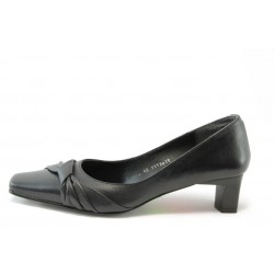 Дамски обувки черни на нисък ток ФЯ 7165711KP