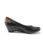 Дамски обувки черни на ниска платформа Jana 22361ЧKP