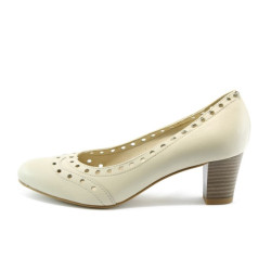 Дамски обувки бели елегантни на среден ток ГО 4560KP