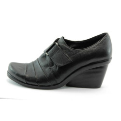 Дамски обувки черни на платформа ежедневни МИ 63 KP