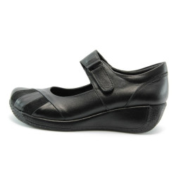 Дамски обувки черни спортно-елегантни на платформа МИ 101ЧKP