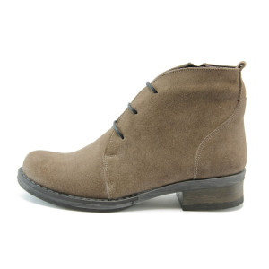 Дамски кларкове бежови МИ 160бежKP