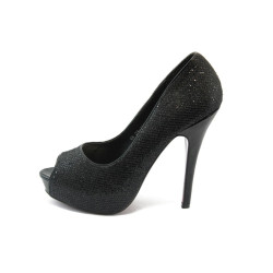 Дамски обувки черни на ток ФР 8774 черниKP