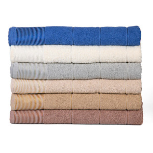 Памучна хавлиена кърпа Marmi - 70х140 см.  Памучна хавлиена кърпа Marmi - 70х140 см.