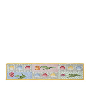 Тишлайфер за маса Великденски яйца и лалета