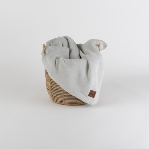 Сиво поларно одеяло Dante 140х200 см. Сиво поларно одеяло Dante 140х200 см.