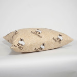 Вълнена възглавница с овчици 