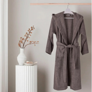 Бежов халат Комфорт L Бежов халат Комфорт L