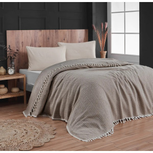 Покривало за легло жакард 220х240 см. - кафяво