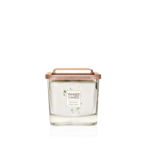 Ароматна свещ Свежо бельо 96гр Ароматна свещ Свежо бельо 96гр