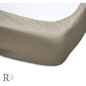 Чаршаф с ластик от памучен сатен в цвят мока Чаршаф с ластик от памучен сатен в цвят мока