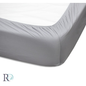 Чаршаф с ластик от памучен сатен в светло сиво Чаршаф с ластик от памучен сатен в светло сиво