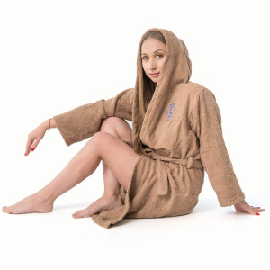 Бежов хавлиен халат за юноши Бежов хавлиен халат за юноши
