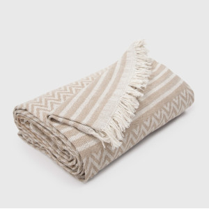 Бежово шалте за спалня Рейн - 160х230 см.  Бежово шалте за спалня Рейн - 160х230 см.