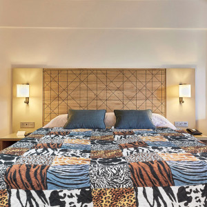 Микрофибърно шалте за спалня Африка