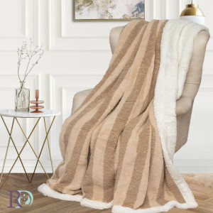 Стилно пухкаво одеяло Stripes Beige Стилно пухкаво одеяло Stripes Beige
