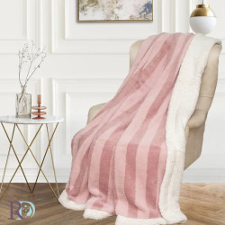 Стилно пухкаво одеяло Stripes Pink