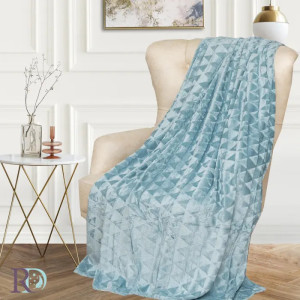 Стилно пухкаво одеяло Triangles Aqua Стилно пухкаво одеяло Triangles Aqua