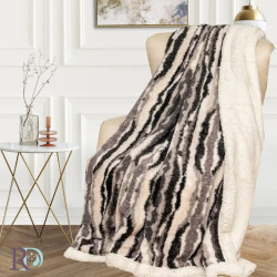 Стилно пухкаво одеяло Waves Black