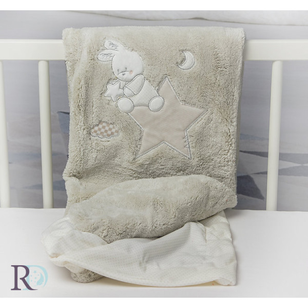 Бежово бебешко одеяло с бродерия зайче
